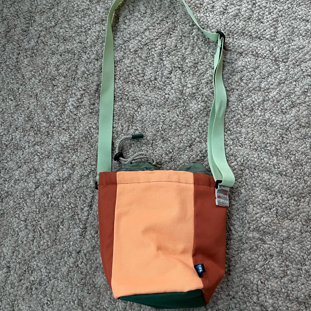Kavu NWOT Climbing Chalk Bag
